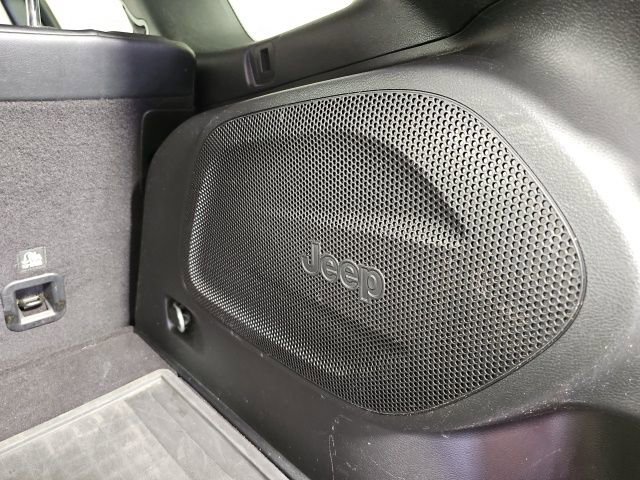 Certified 2022 Jeep Cherokee Limited w/ Mopar Interior Package image 28