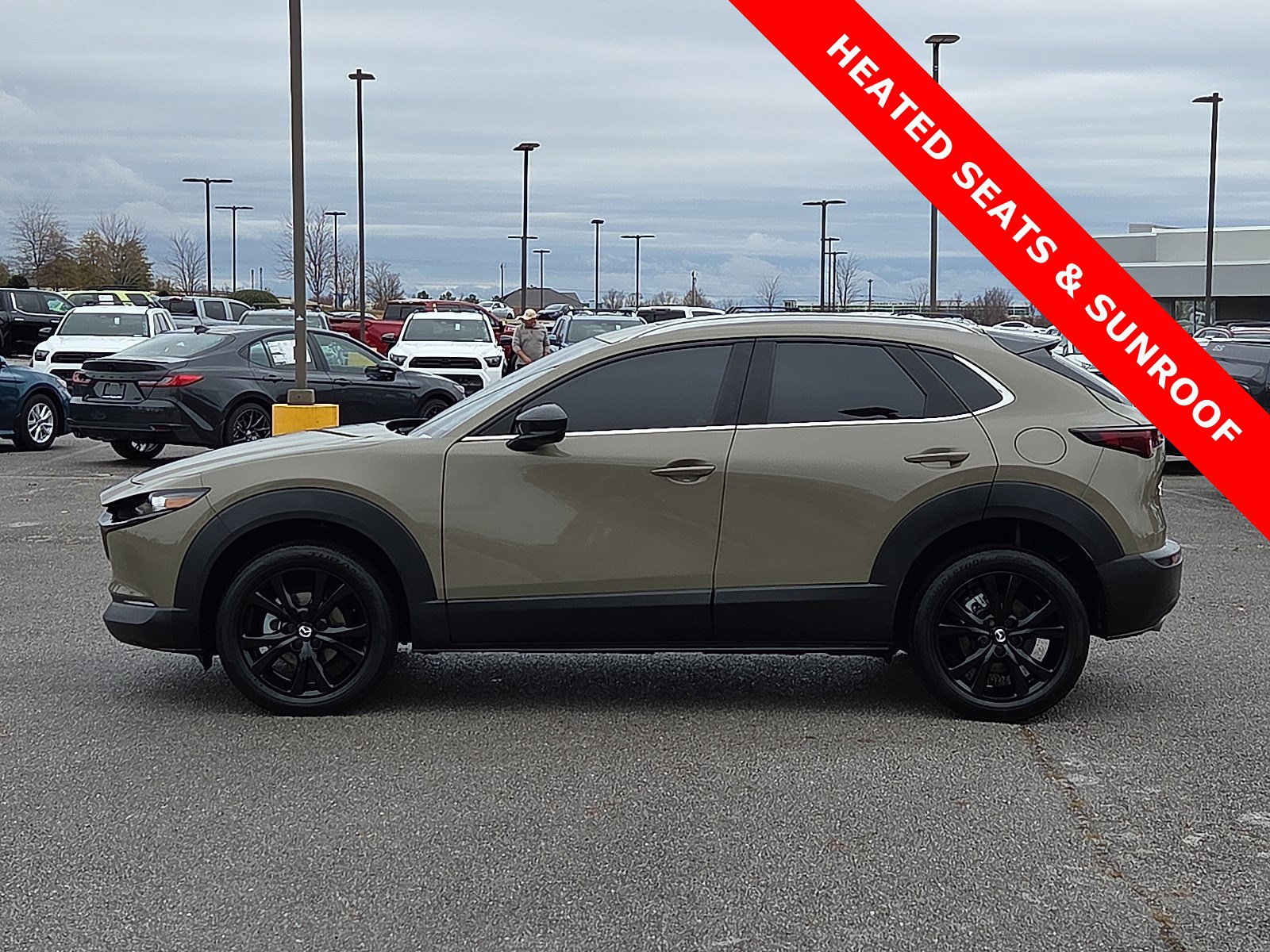 Used 2024 MAZDA CX-30 Carbon image 3