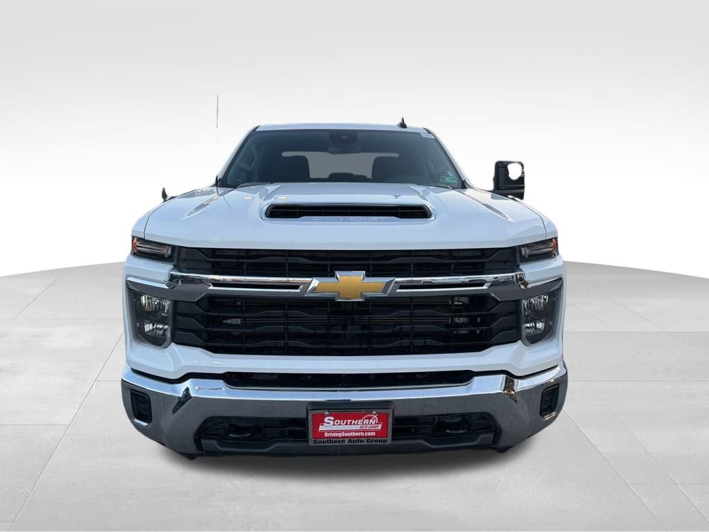 Used 2024 Chevrolet Silverado 2500 LT image 9