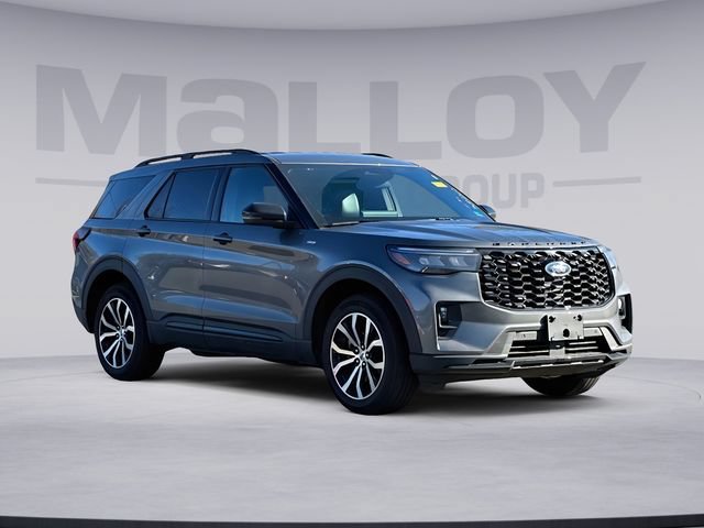 Used 2025 Ford Explorer ST-Line AWD/4WD image 1