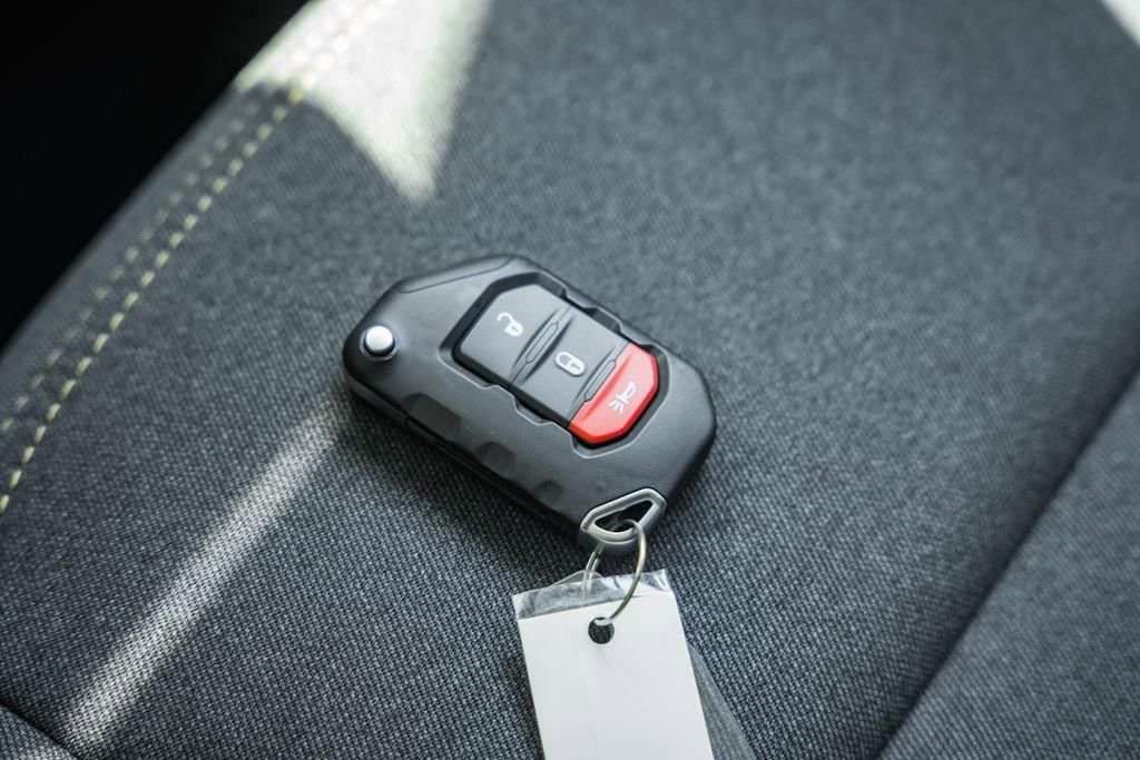 New 2025 Jeep Gladiator Sport AWD/4WD image 43