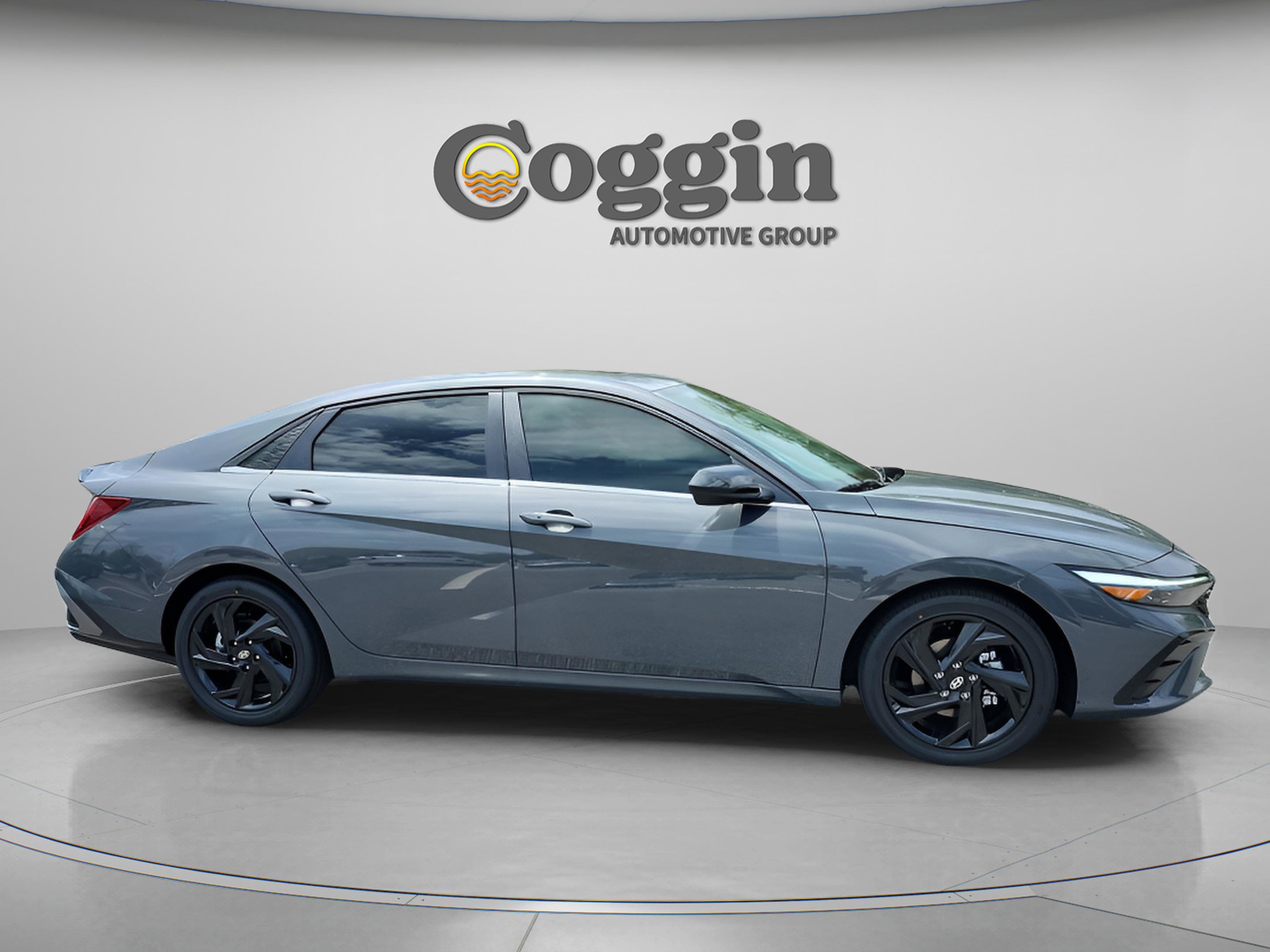 New 2026 Hyundai Elantra SEL Sport Premium FWD image 6