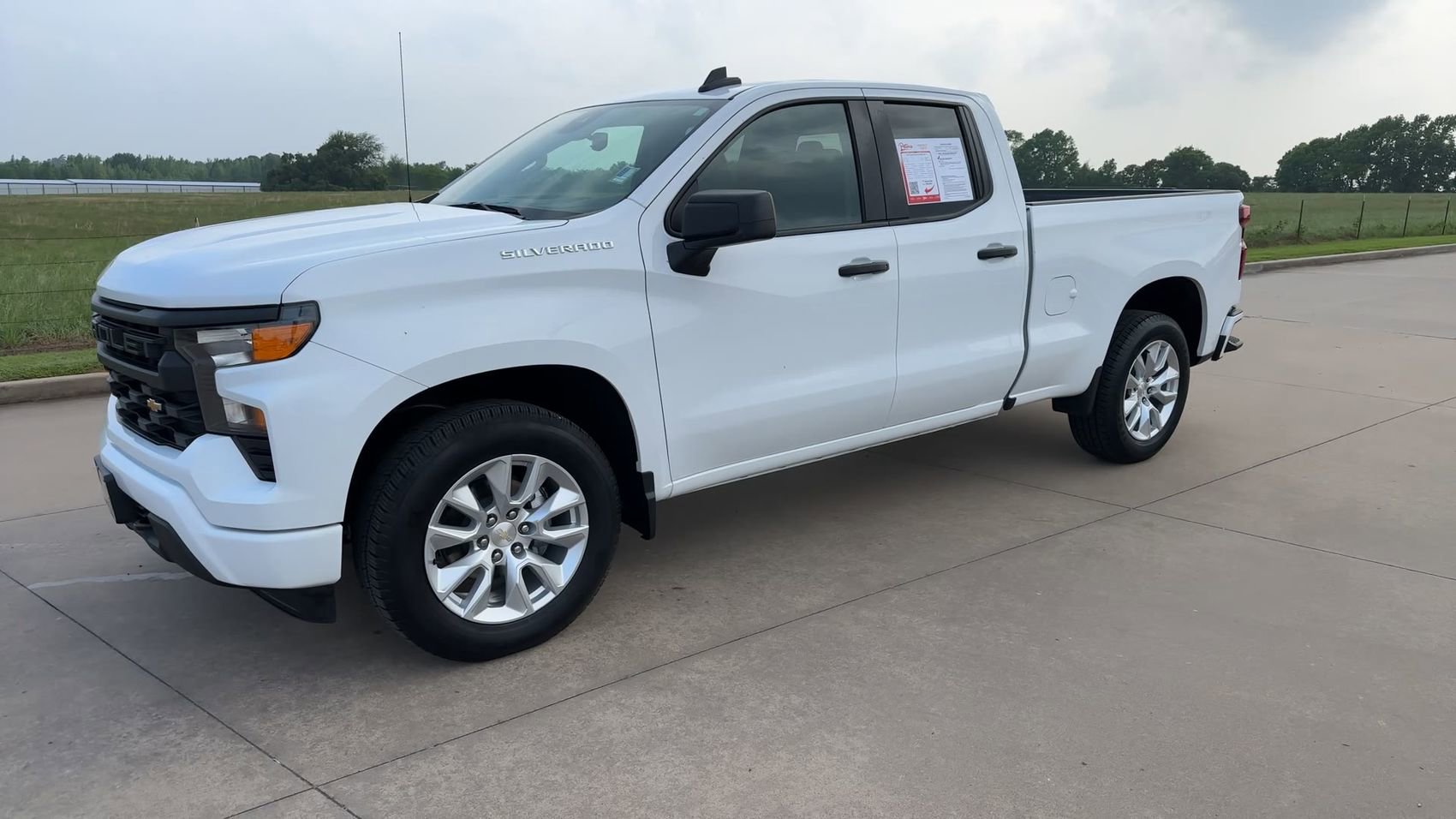 Used 2024 Chevrolet Silverado 1500 Custom RWD image 5