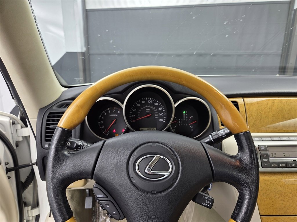 Used 2005 Lexus SC 430 Convertible image 24