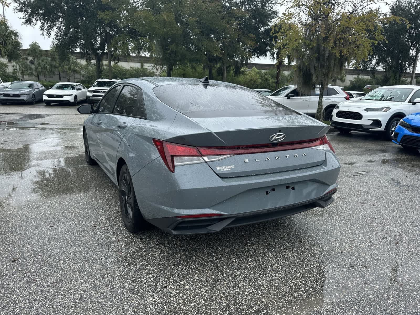 Used 2023 Hyundai Elantra SEL FWD image 4