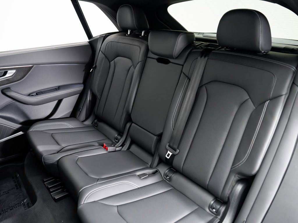 New 2025 Audi Q8 Prestige image 23