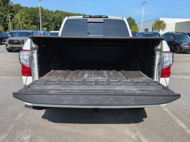 Used 2020 Nissan Titan SV w/ SV Convenience Package RWD image 13