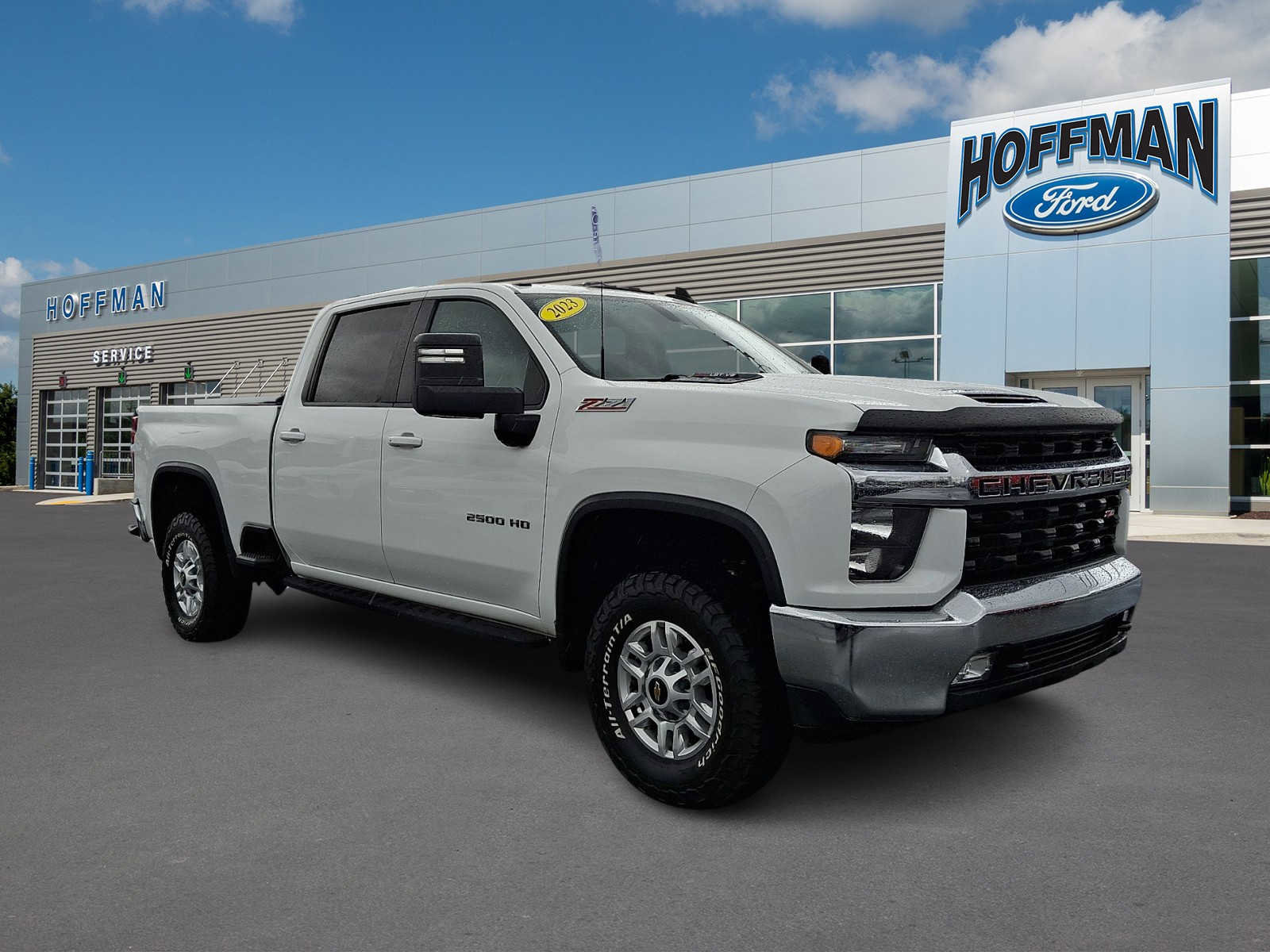 Used 2023 Chevrolet Silverado 2500 LT w/ Convenience Package image 1
