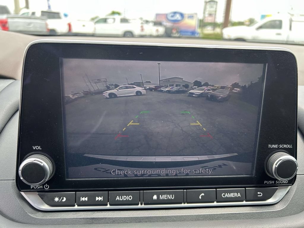 Used 2023 Nissan Rogue SV FWD image 26