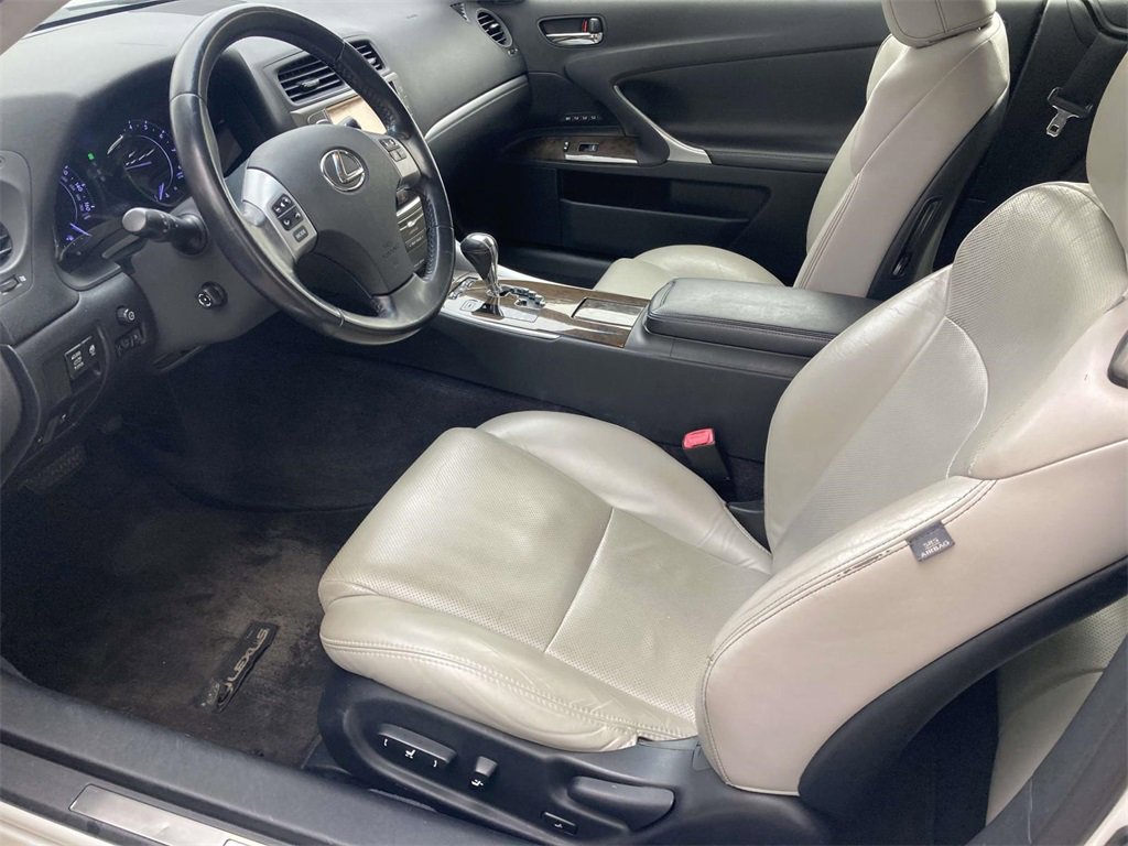 Used 2013 Lexus IS 350C image 11