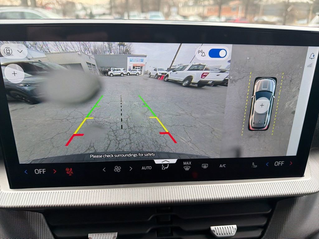 Certified 2025 Ford Explorer ST-Line image 23