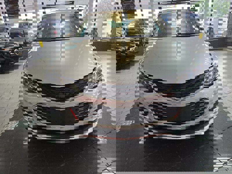 Used 2018 Chevrolet Cruze LS image 3