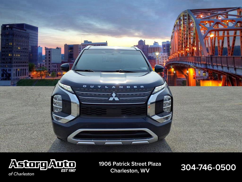 Used 2022 Mitsubishi Outlander SEL image 8