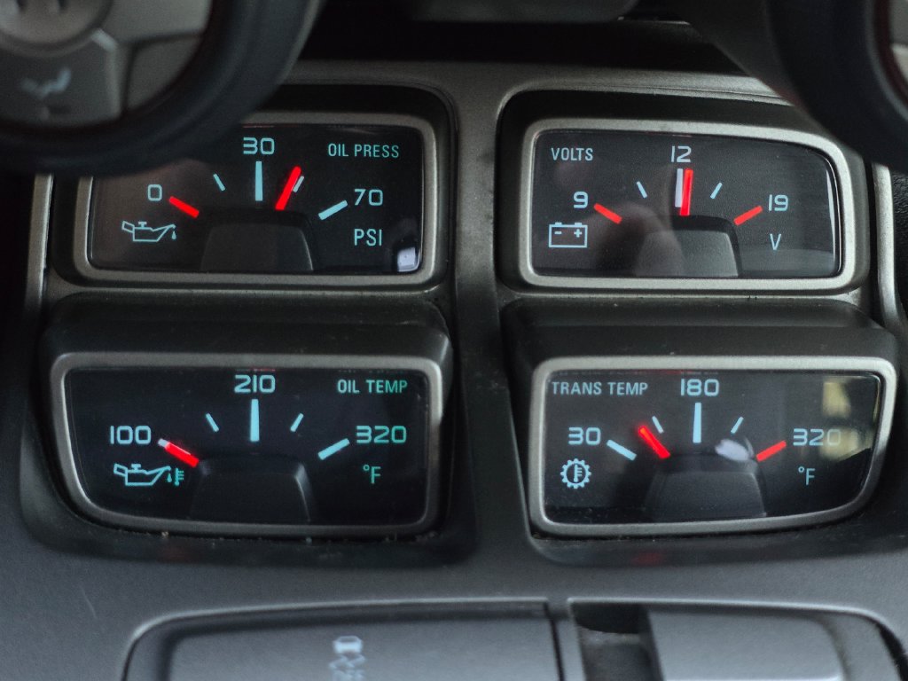 Used 2015 Chevrolet Camaro SS w/ RS Package RWD image 16
