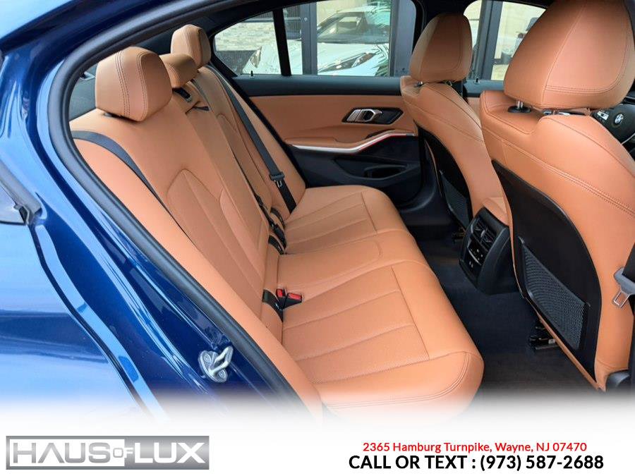 Used 2023 BMW 330i xDrive Sedan w/ Premium Package AWD/4WD image 17