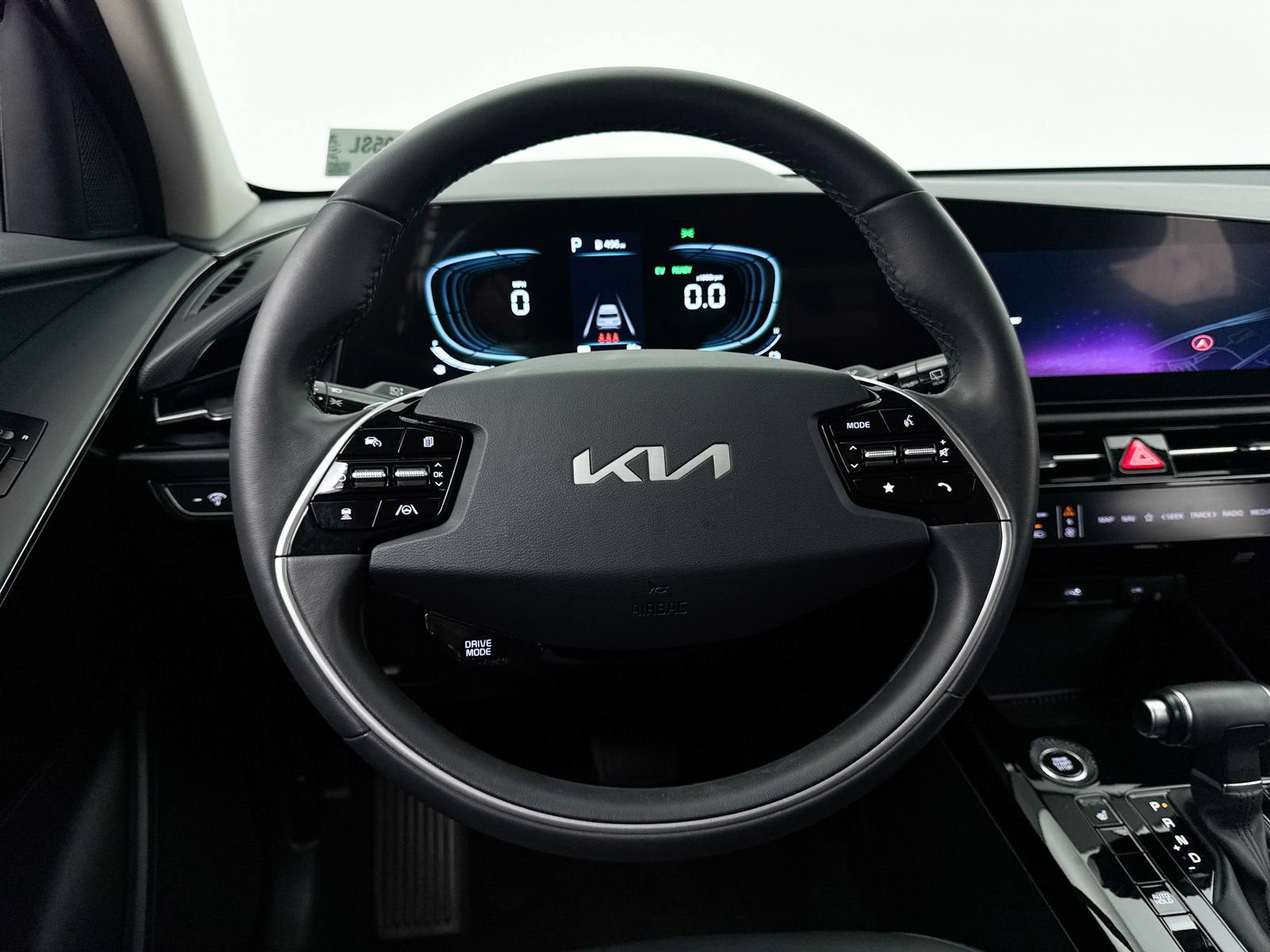 Certified 2025 Kia Niro EX FWD image 32