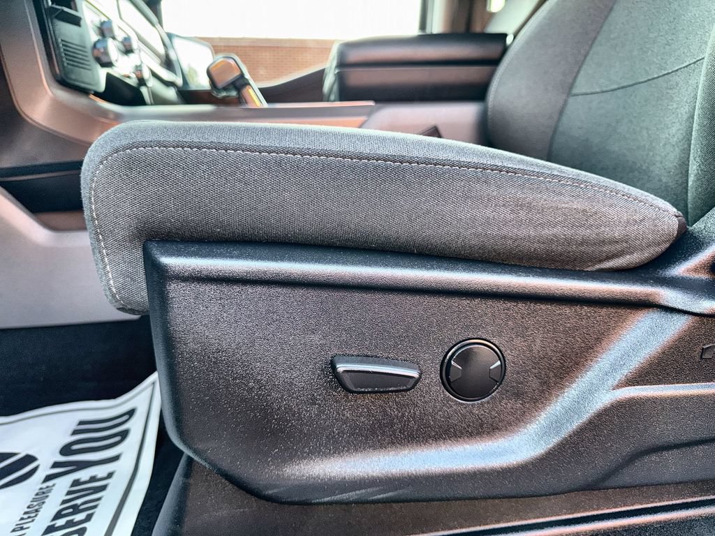 Used 2024 Ford F150 Lightning XLT AWD/4WD image 14