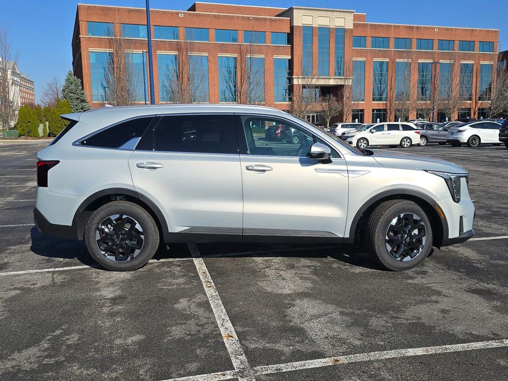New 2026 Kia Sorento S w/ S Panoramic Sunroof Package image 18