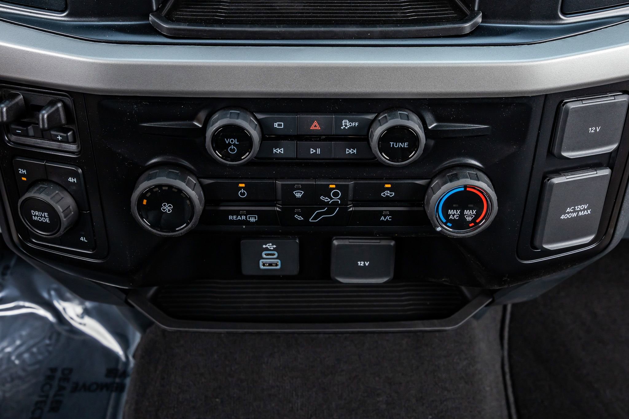 Used 2026 Ford F350 XLT w/ 360-Degree Camera Package AWD/4WD image 26