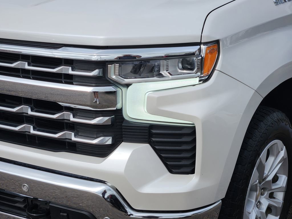 Certified 2022 Chevrolet Silverado 1500 LTZ AWD/4WD image 8