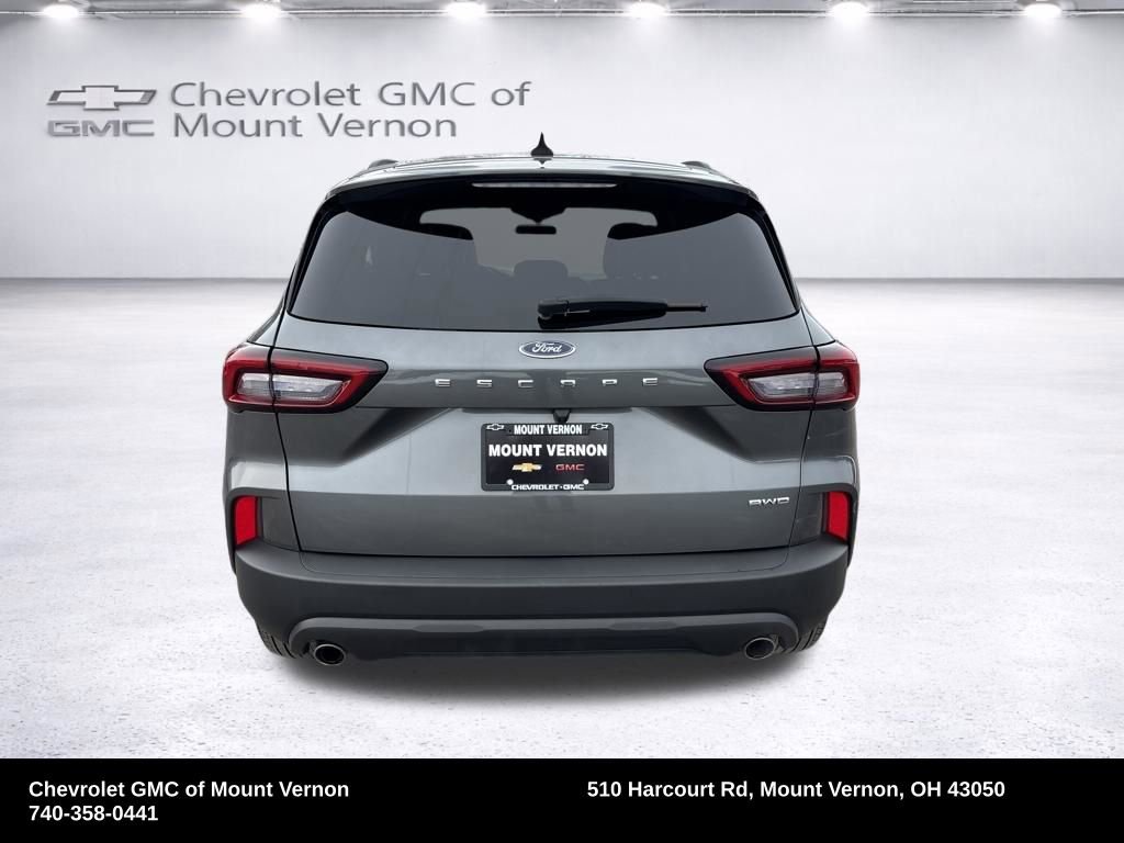 Used 2025 Ford Escape ST-Line image 4