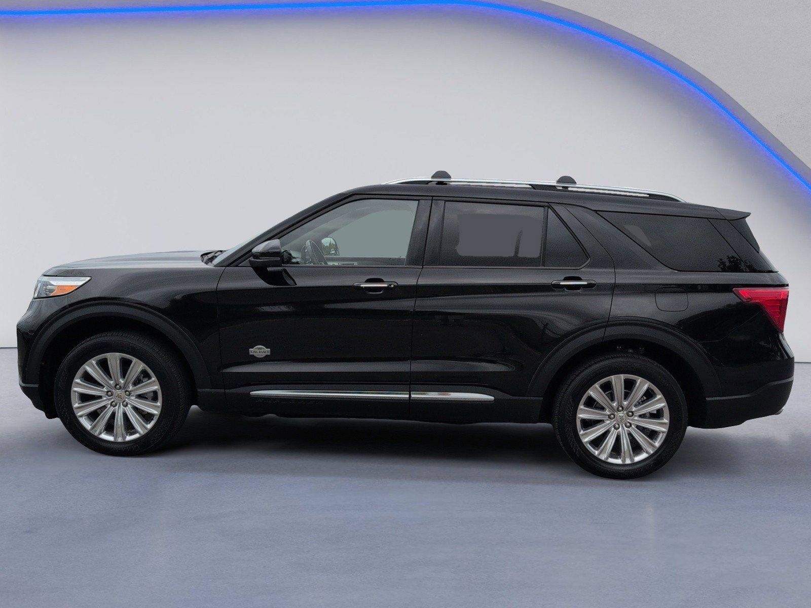 Used 2022 Ford Explorer King Ranch w/ Technology Package AWD/4WD image 12