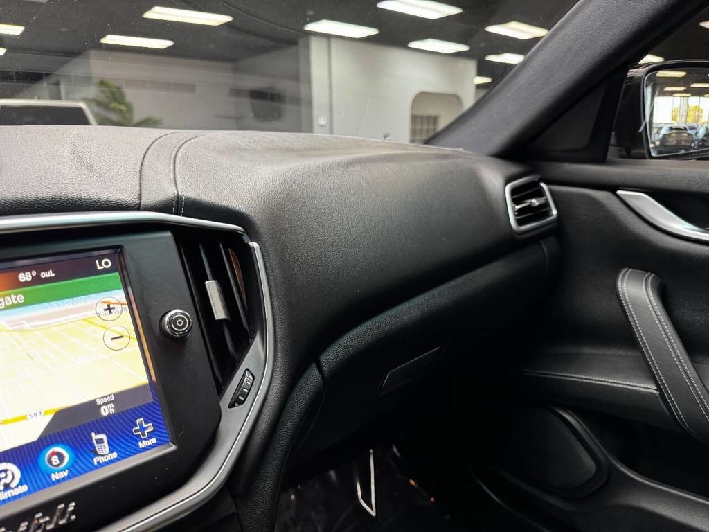 Used 2016 Maserati Ghibli S image 27