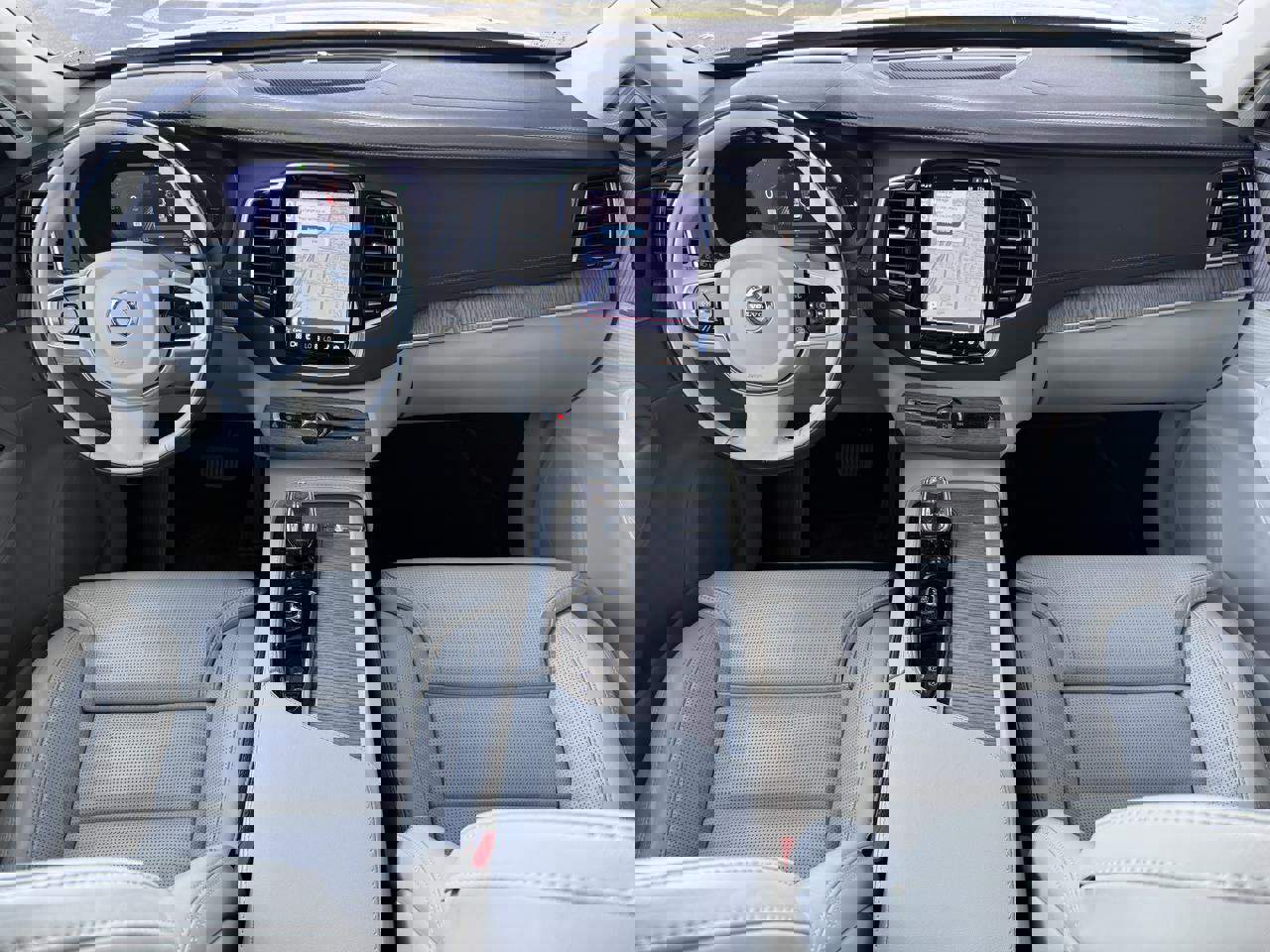 Used 2023 Volvo XC90 T8 Ultimate image 34