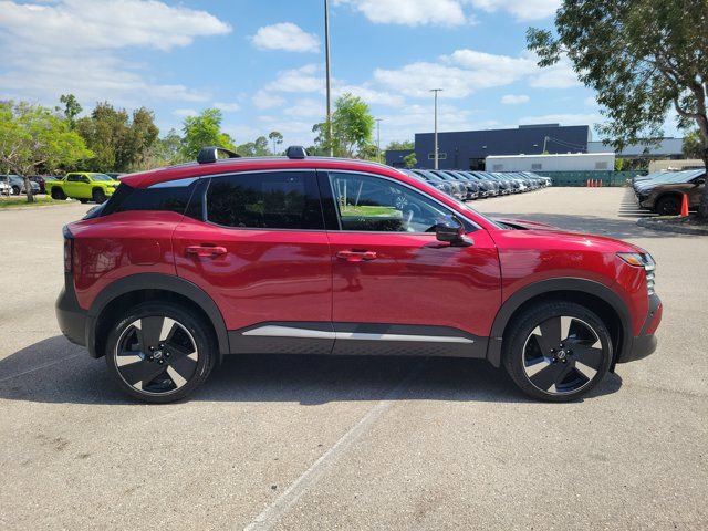 Certified 2026 Nissan Kicks SR FWD image 3