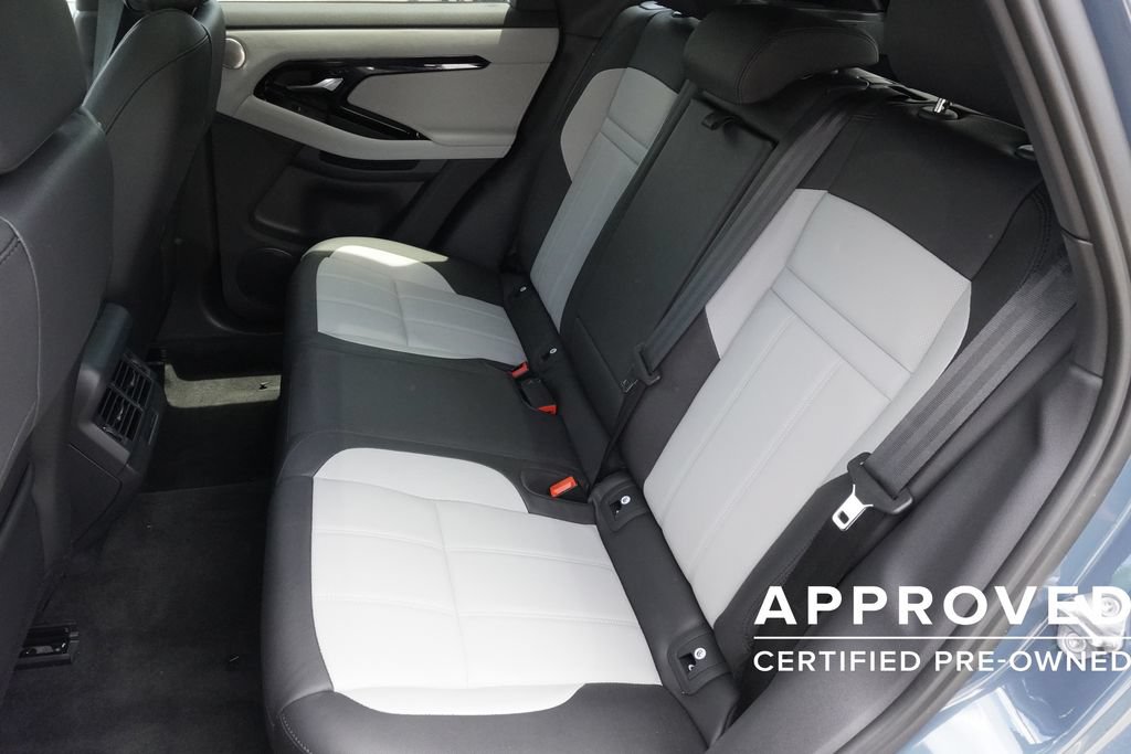 Used 2026 Land Rover Range Rover Evoque Dynamic SE AWD/4WD image 30