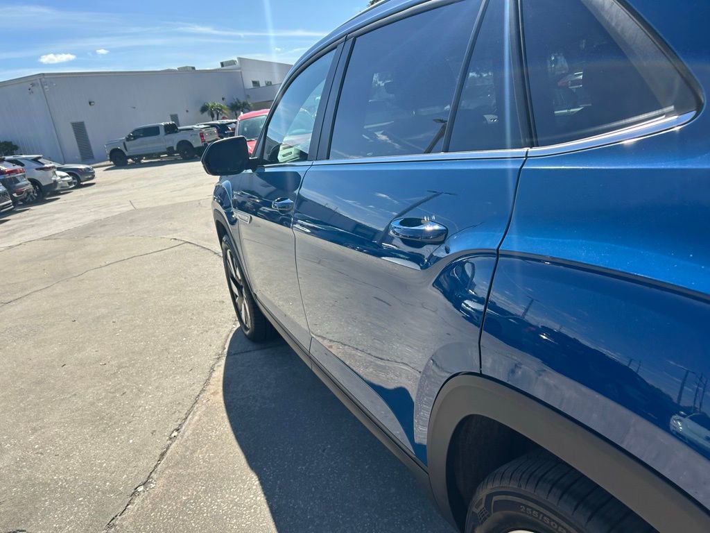 Used 2025 Volkswagen Atlas Cross Sport SE w/ Panoramic Sunroof Package image 30