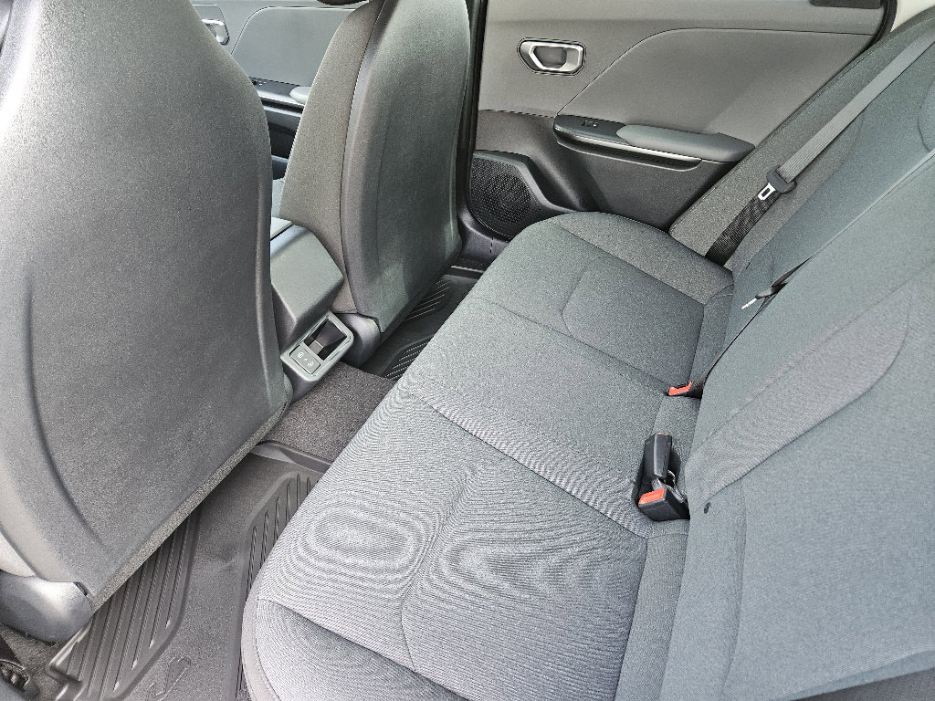 New 2026 Kia K4 LXS image 19