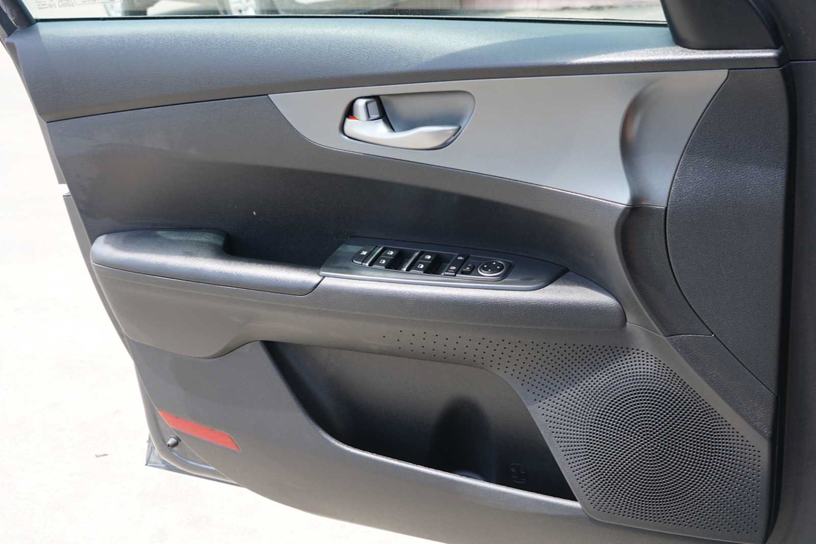 Used 2021 Kia Forte LXS FWD image 13