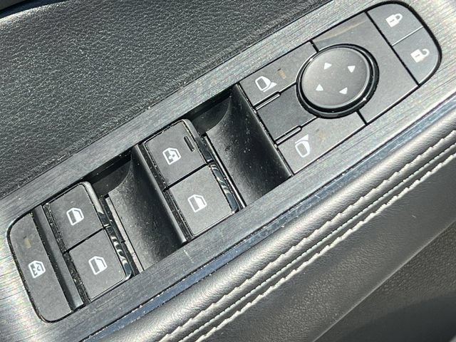 Used 2023 Nissan Rogue SV w/ SV Premium B Package AWD/4WD image 16
