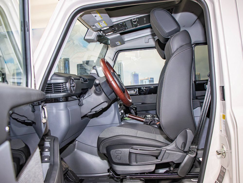 Used 2024 INEOS Grenadier Quartermaster AWD/4WD image 20