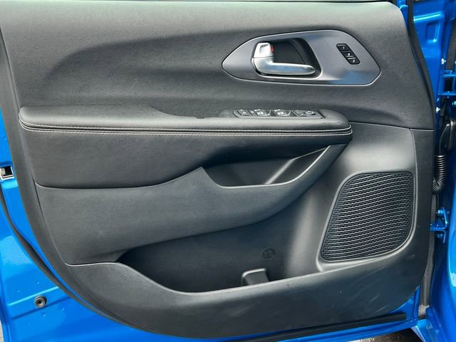 New 2026 Chrysler Pacifica Select AWD/4WD image 14