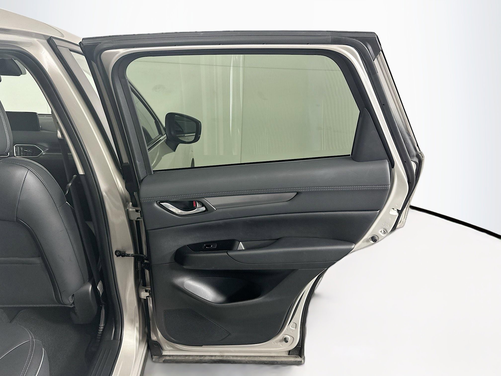 Used 2025 MAZDA CX-5 AWD 2.5 S w/ Preferred Package image 28