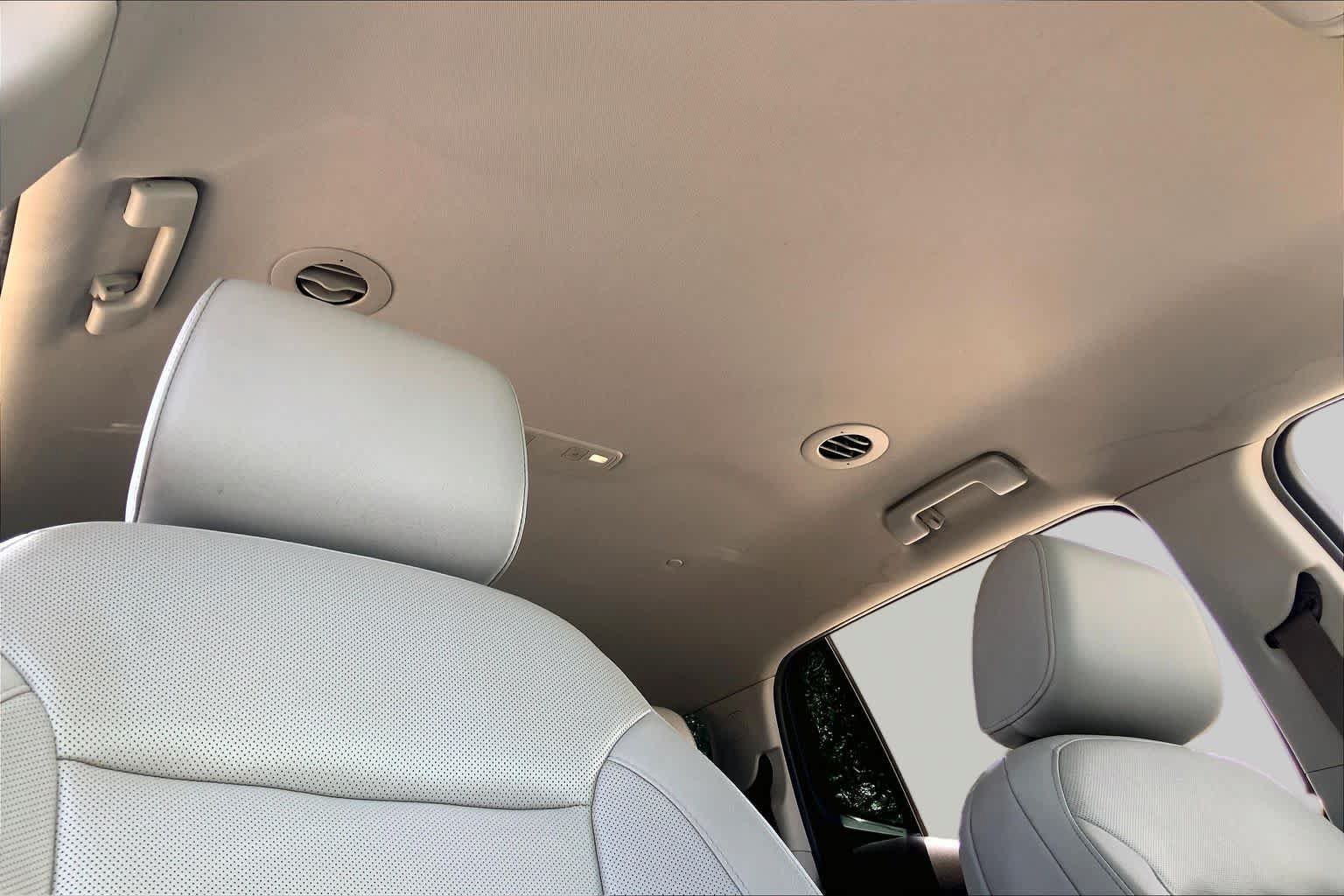Used 2018 GMC Acadia SLT FWD image 14