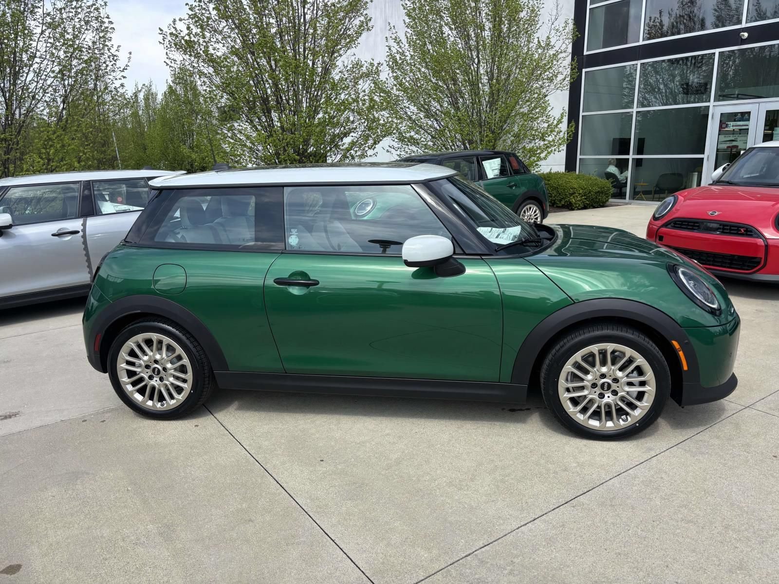 New 2026 MINI Cooper S FWD image 4