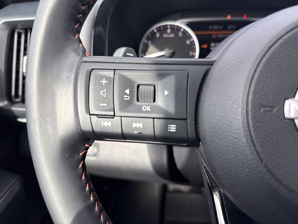 Used 2025 Nissan Pathfinder Rock Creek AWD/4WD image 16