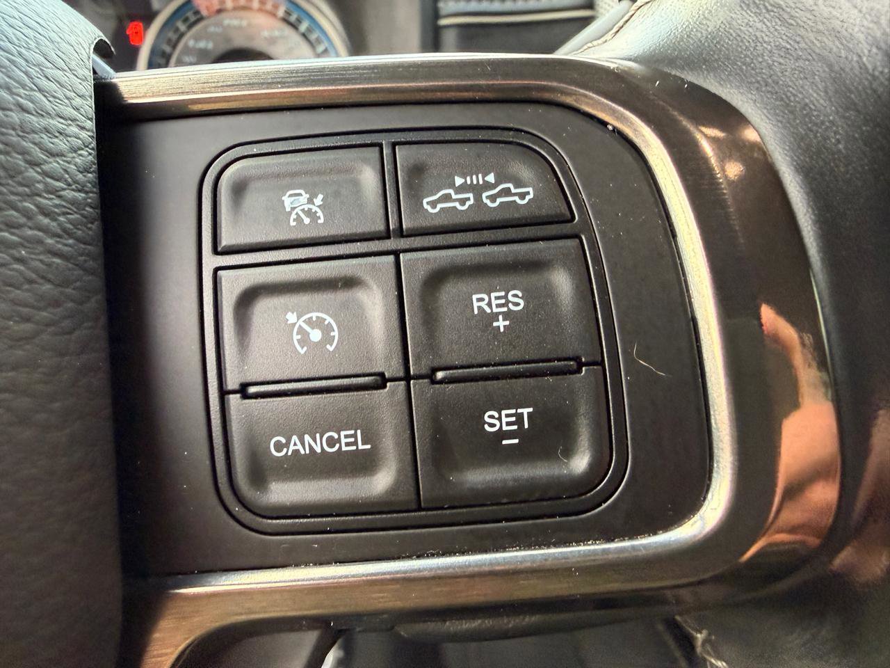 Used 2019 RAM 3500 Limited image 19