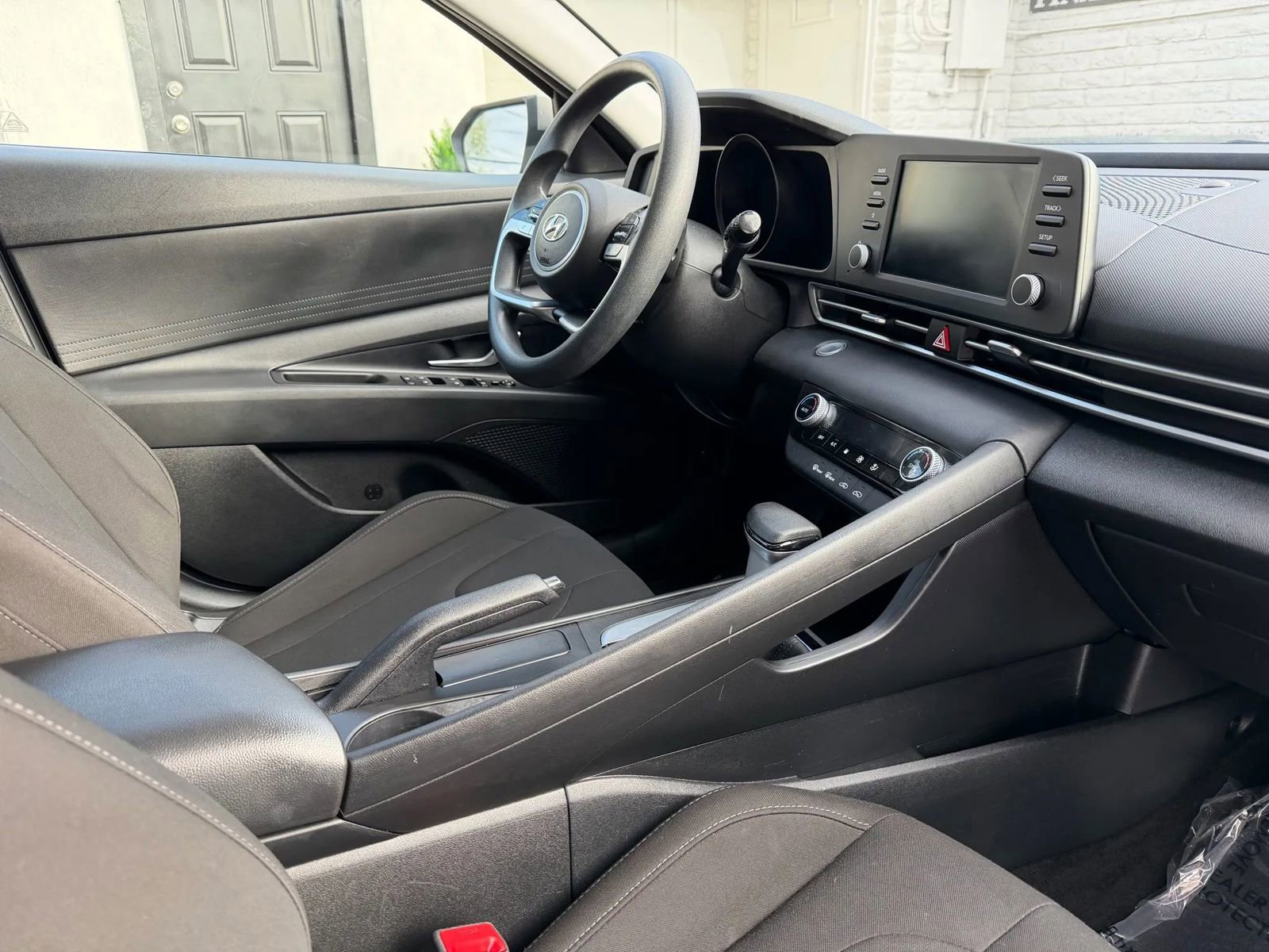 Used 2023 Hyundai Elantra SEL FWD image 10