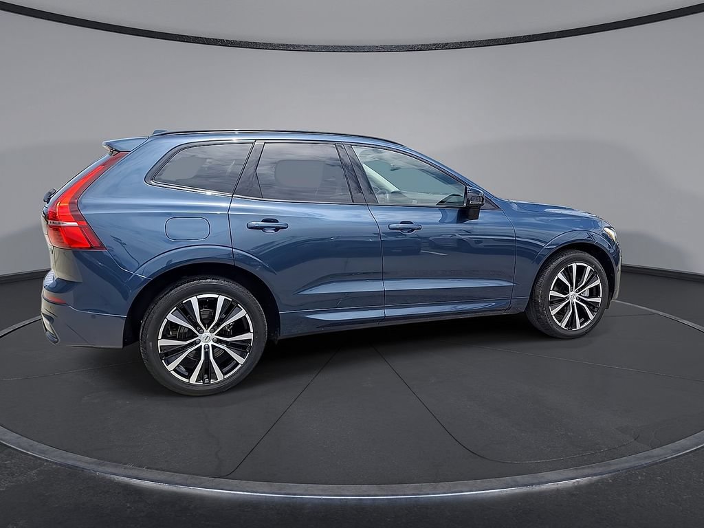 Certified 2024 Volvo XC60 B5 Plus w/ Protection Package Premier AWD/4WD image 7