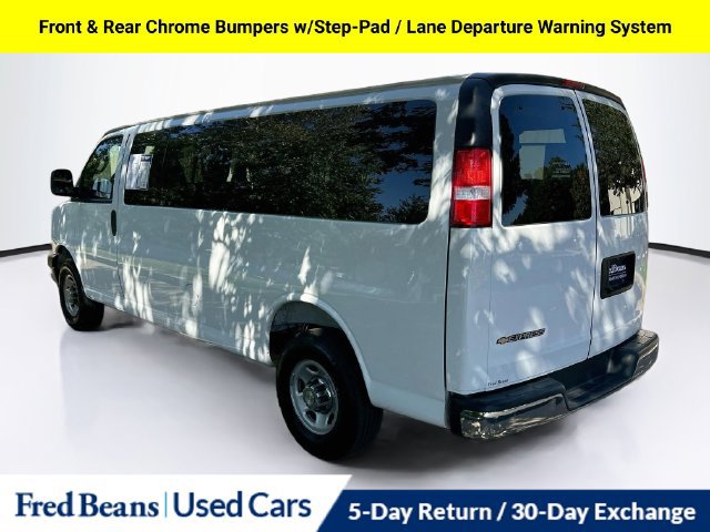 Used 2025 Chevrolet Express 3500 LT w/ LT Preferred Equipment Group RWD image 8