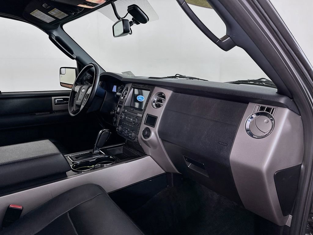 Used 2017 Ford Expedition Limited image 38