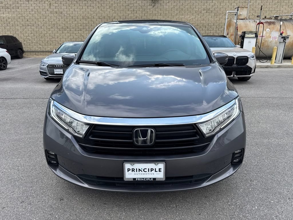 Used 2024 Honda Odyssey Touring image 2