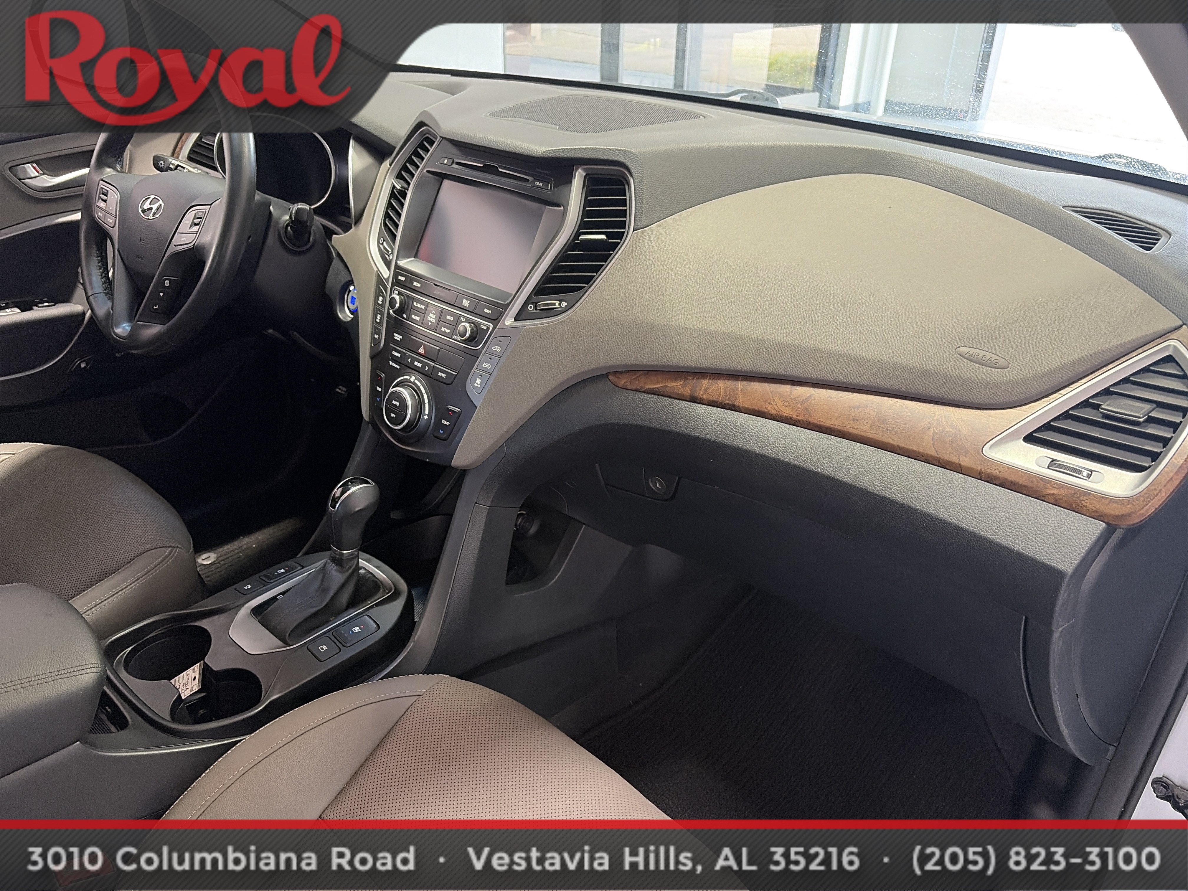 Used 2017 Hyundai Santa Fe Limited FWD image 9