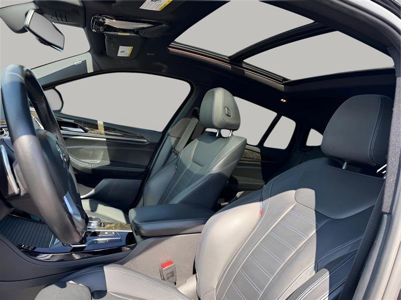 Used 2019 BMW X4 M40i w/ Executive Package image 18