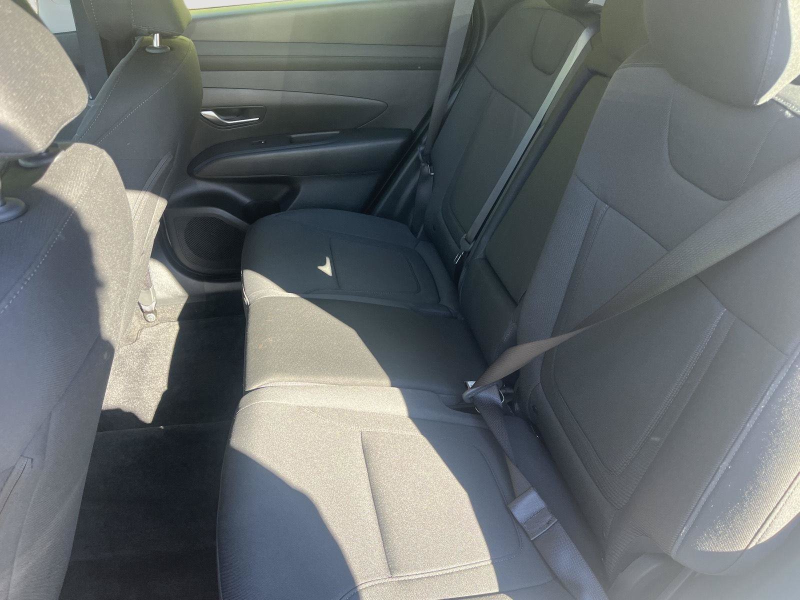 Used 2025 Hyundai Tucson SE AWD/4WD image 13