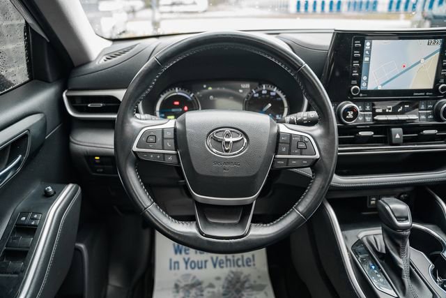 Used 2022 Toyota Highlander XLE image 37